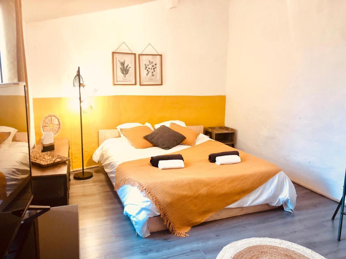 ニームCasa Amarilla Avec Exterieurアパートメント エクステリア 写真